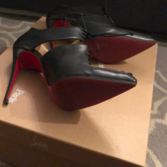 Like brand new Louboutins - Picture 2 of 3